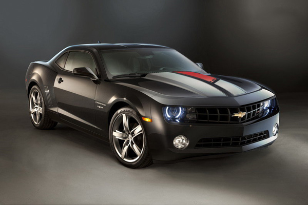 Chevrolet празднует 45-летие модели Camaro Chevrolet празднует 45-летие модели Camaro
