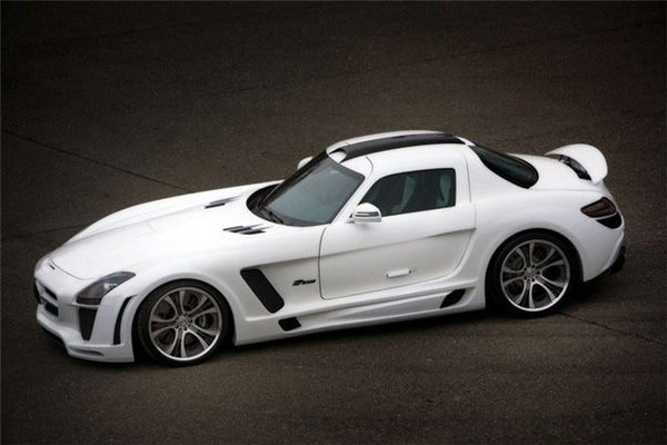 SLS AMG Gullstream от FAB Design уехал в Дубай