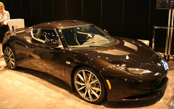 Lotus выведет на рынок США новую модель Evora S   
