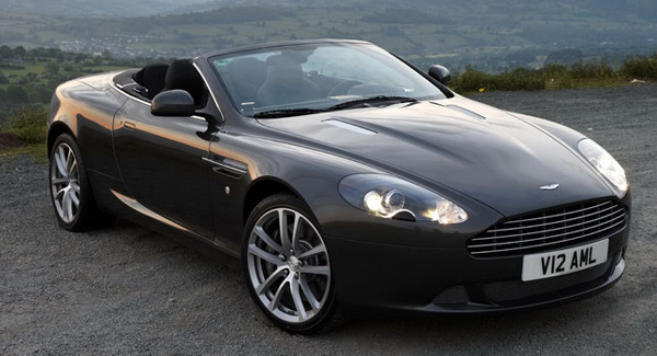 Aston Martin DB9 - самый любимый спорткар Англии