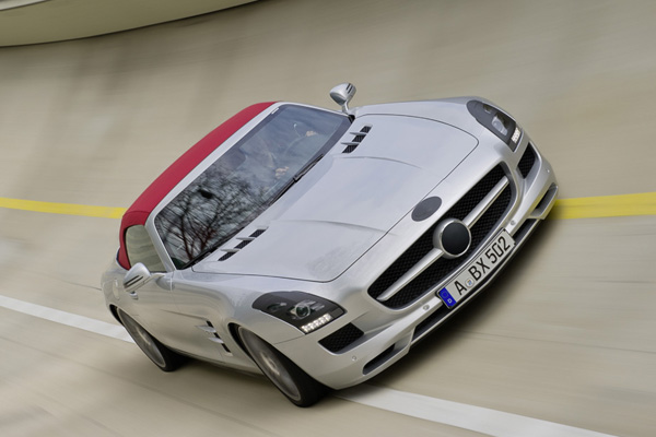 Mercedes SLS AMG Roadster - официальные сведения