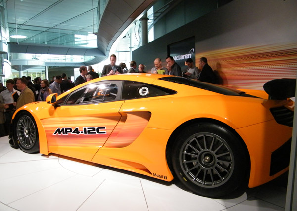 Официальный релиз McLaren MP4-12C GT3