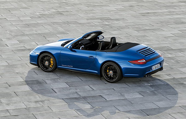 Porsche представил 911 Carrera 4 GTS