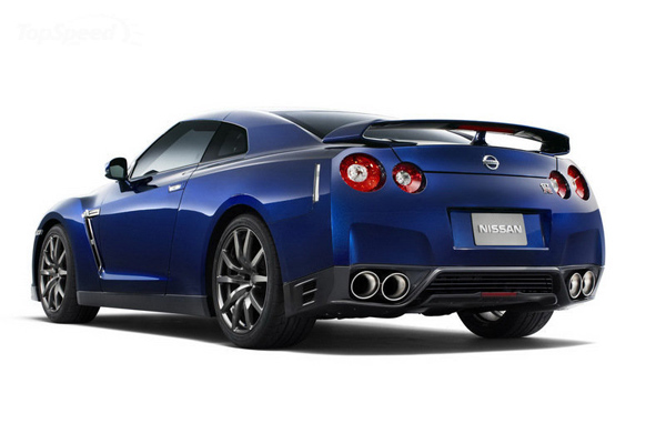 Nissan GT-R Spec R 2013 модельного года