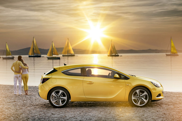 Opel официально представил новый Astra GTC 2012