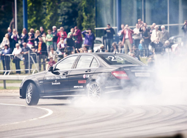 Mercedes C63 AMG - автомобиль для рекордсменов