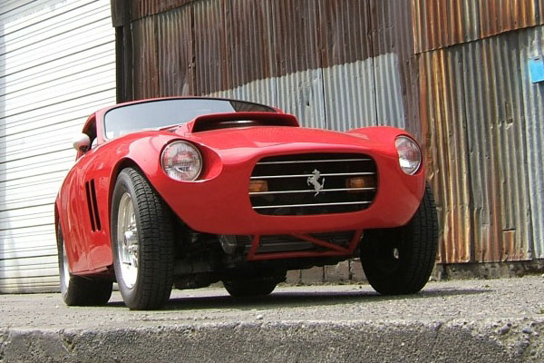 Triumph TR3 переделанный под Ferrari 250 GTO  