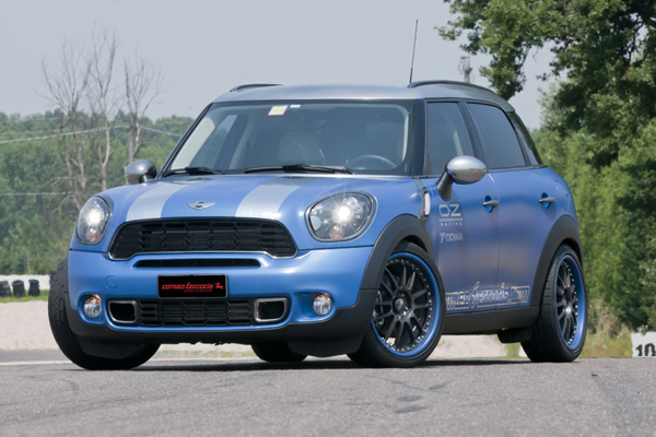 MINI Countryman 150 Anniversario от Romeo Ferraris