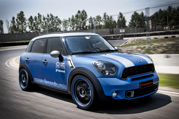 MINI Countryman 150 Anniversario от Romeo Ferraris