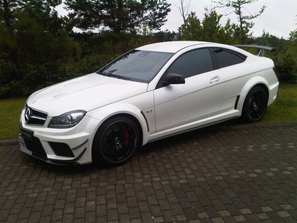 Mercedes C63 AMG Black Series с новыми пакетами