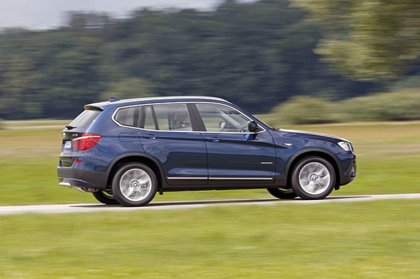 BMW X3 получил версии xDrive20i и xDrive35d