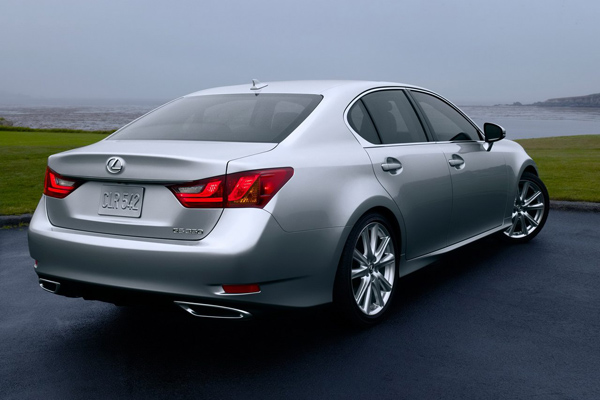 Lexus GS 2013 года станет более спортивным 