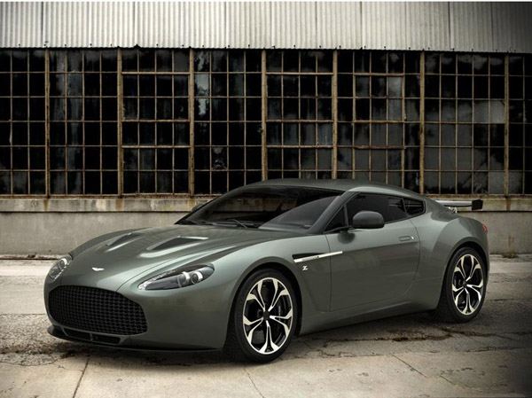 Aston Martin представил дорожный V12 Zagato