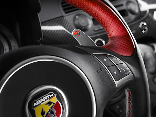 Abarth 695 Competizione дебютирует во Франкфурте  