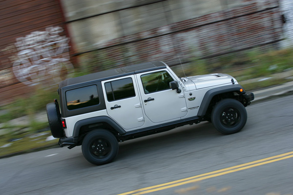 Jeep Wrangler Call of Duty:MW3 Special Edition