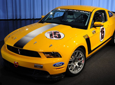 Ford продает эксклюзивный Mustang Boss 302