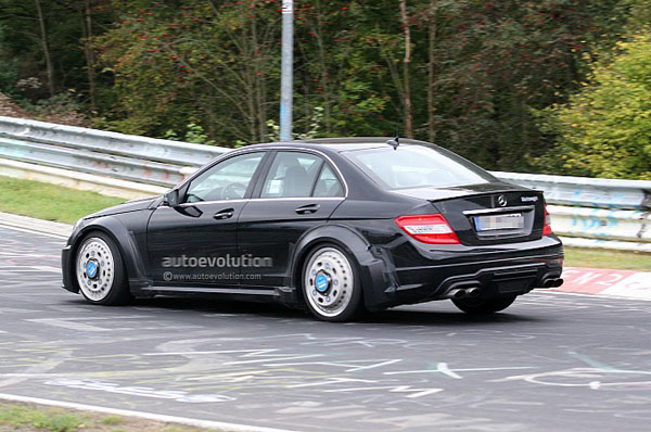 Mercedes C63 AMG Black Series станет седаном