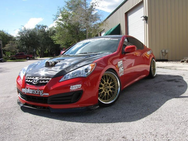 Hyundai Genesis Coupe 5.7 V8 от Enjuku Racing