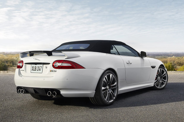 Jaguar показал спорткар XKR-S Convertible