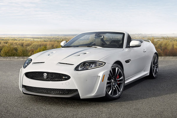 Jaguar показал спорткар XKR-S Convertible