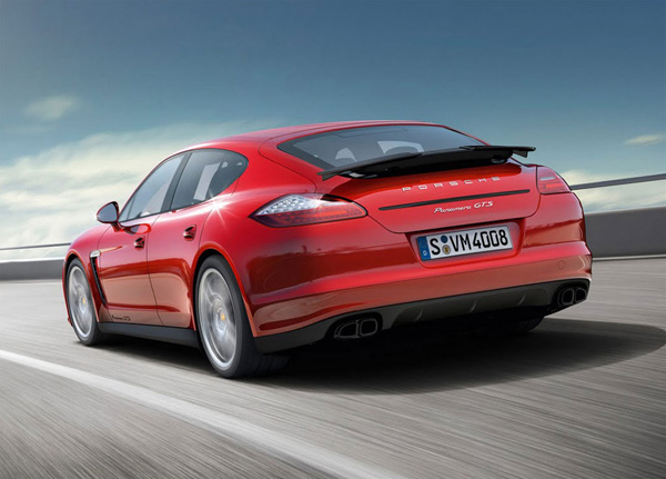 Porsche официально представил новый Panamera GTS