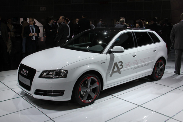 Audi A3 e-tron показали в Лос-Анджелесе
