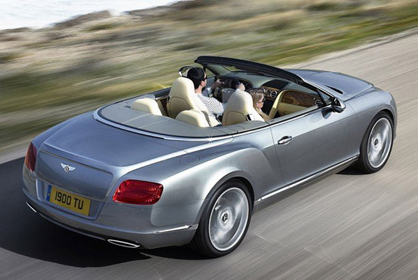 Bentley Continental GTC 2012 оценили в 212 800 $