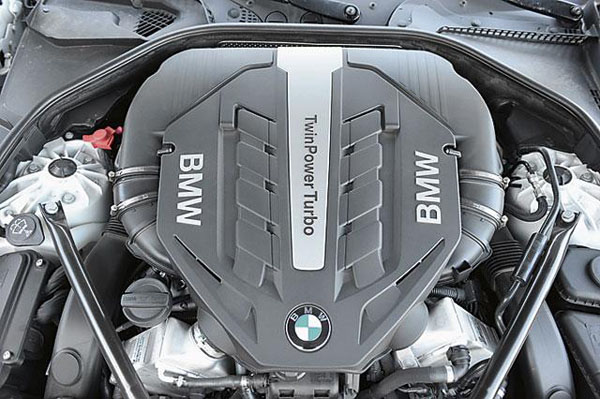 BMW рассекретил новый 381-сильный супер-дизель 