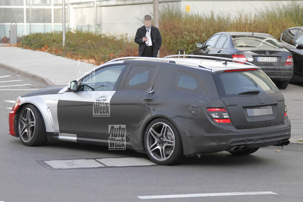 Mercedes-Benz готовит C 63 AMG Estate Black Series