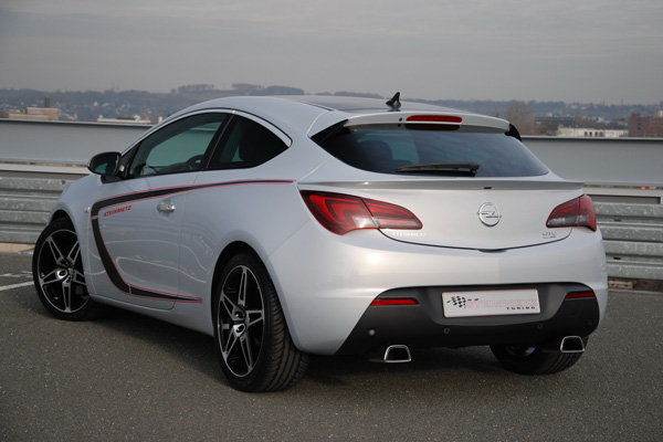 Opel Astra GTC в исполнении Steinmetz