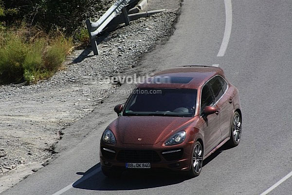 Porsche готовит Cayenne Turbo S и Diesel S