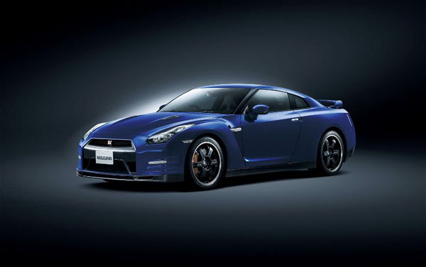 Новые достижения Nissan GT-R 2013