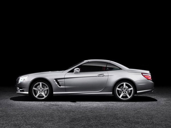 Официальные данные о Mercedes-Benz SL550 2013