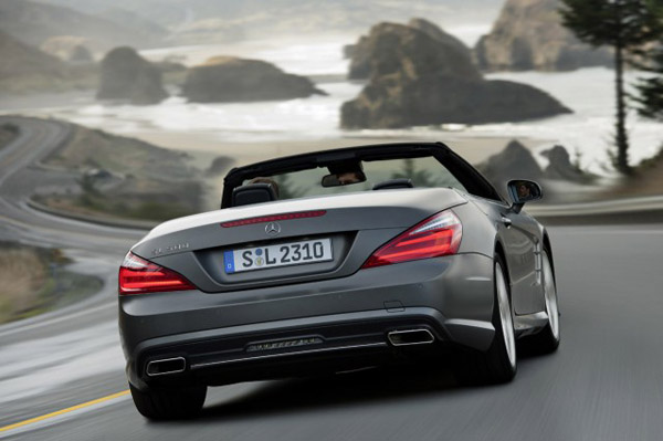 Официальные данные о Mercedes-Benz SL550 2013