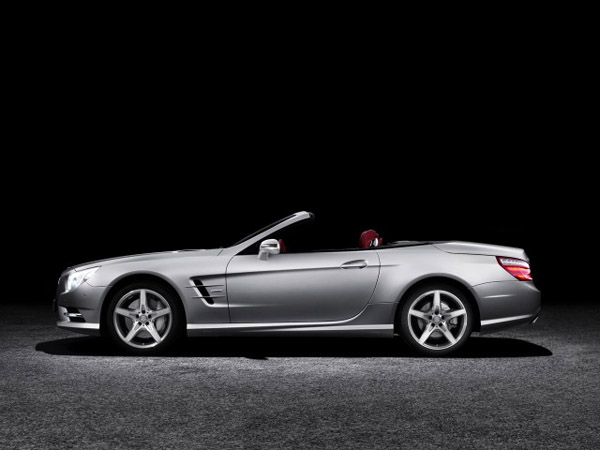 Официальные данные о Mercedes-Benz SL550 2013