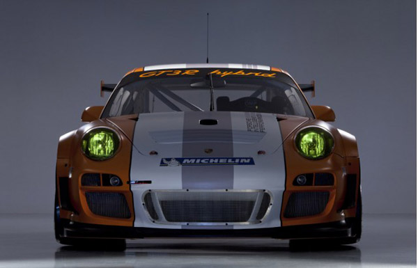 Porsche 911 GT3 R Hybrid готовится к новому сезону