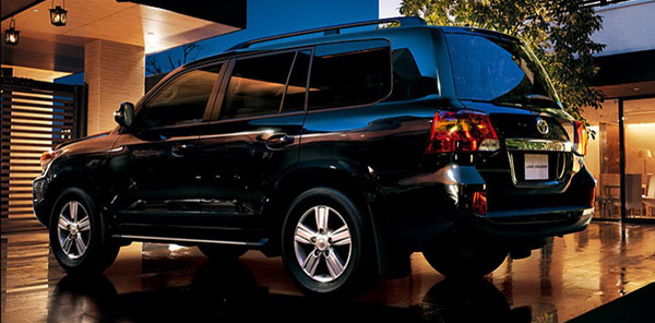 Представлен обновленный Toyota Land Cruiser 200