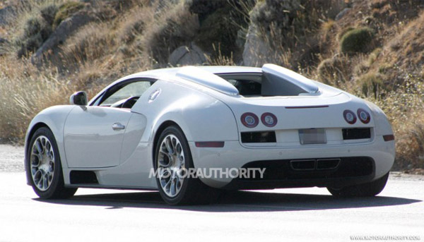 Bugatti может представить в Женеве новый Veyron