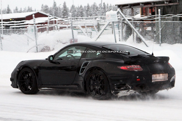 Porsche 911 Turbo замечен во время тестов