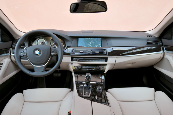 В США BMW ActiveHybrid 5 оценили в 61 845 $