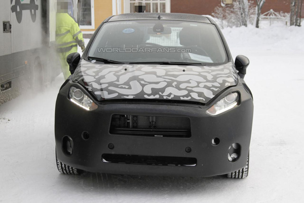 Ford Fiesta 2013 - первые шпионские снимки