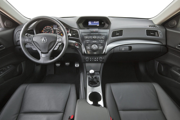 Acura ILX 2013 дебютировала в Чикаго