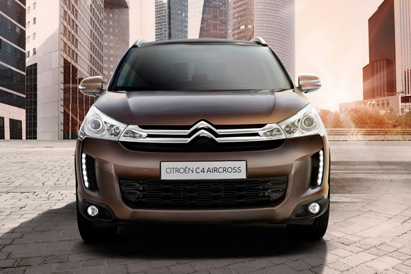 Citroen впервые показал кроссовер С4 Aircross