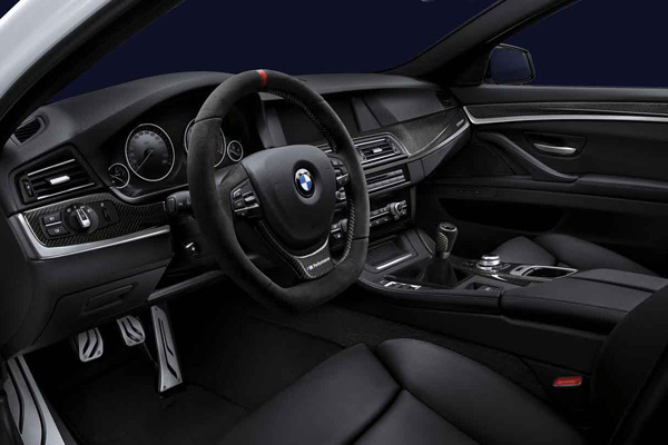 BMW создала тюнинг-пакет M Performance