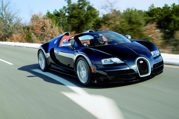 Bugatti представил Veyron Grand Sport Vitesse