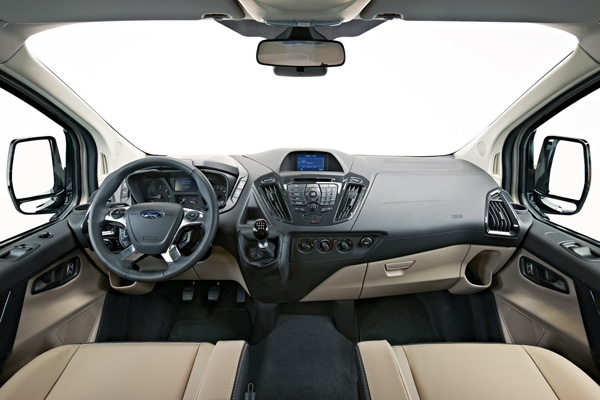 Ford показал новый фургон Tourneo Custom Concept