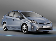 Toyota рассекретила данные нового Prius Plug-in