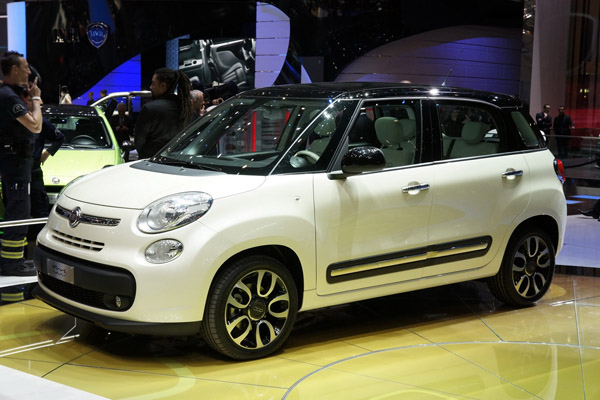 Fiat 500L представлен в Женеве