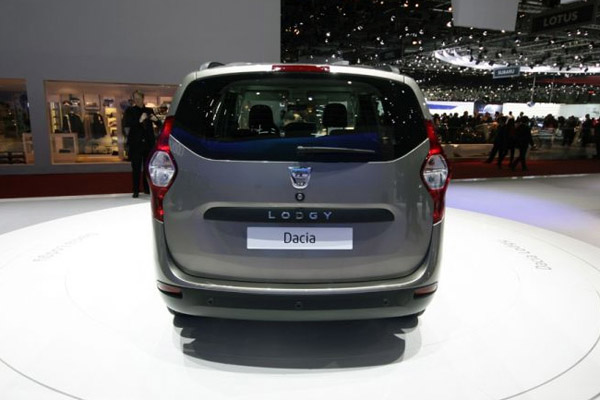 В Женеве Dacia представила минивэн Lodgy