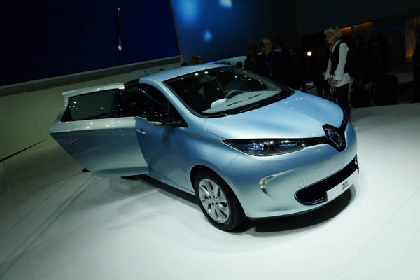 Renault представил электромобиль ZOE